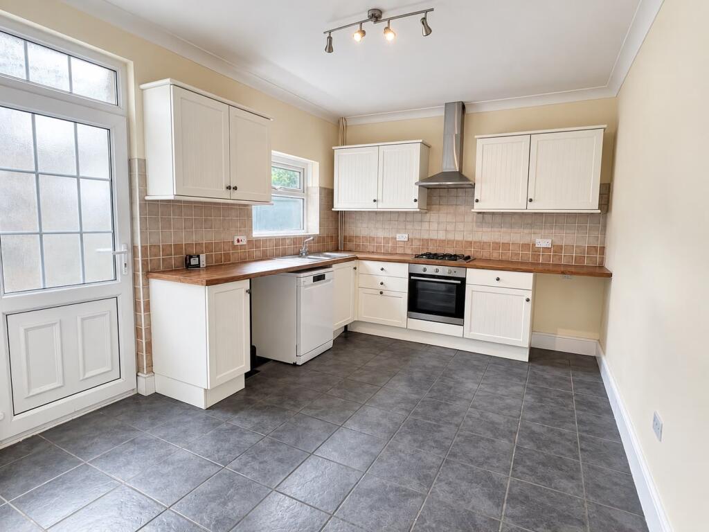 House in Llanelli, Eastgate - View 5