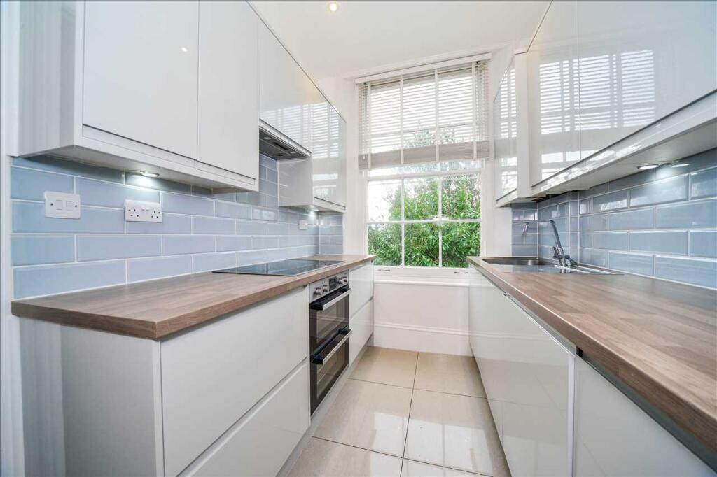 Shooters Hill Road, London photo 3