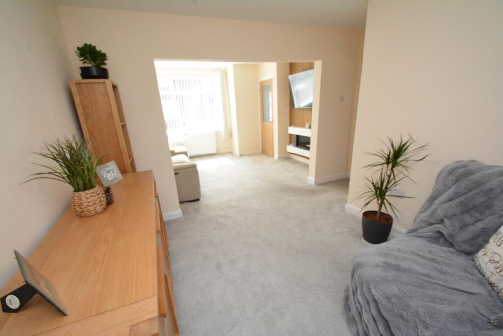 House in Tameside, Greater Manchester - View 5