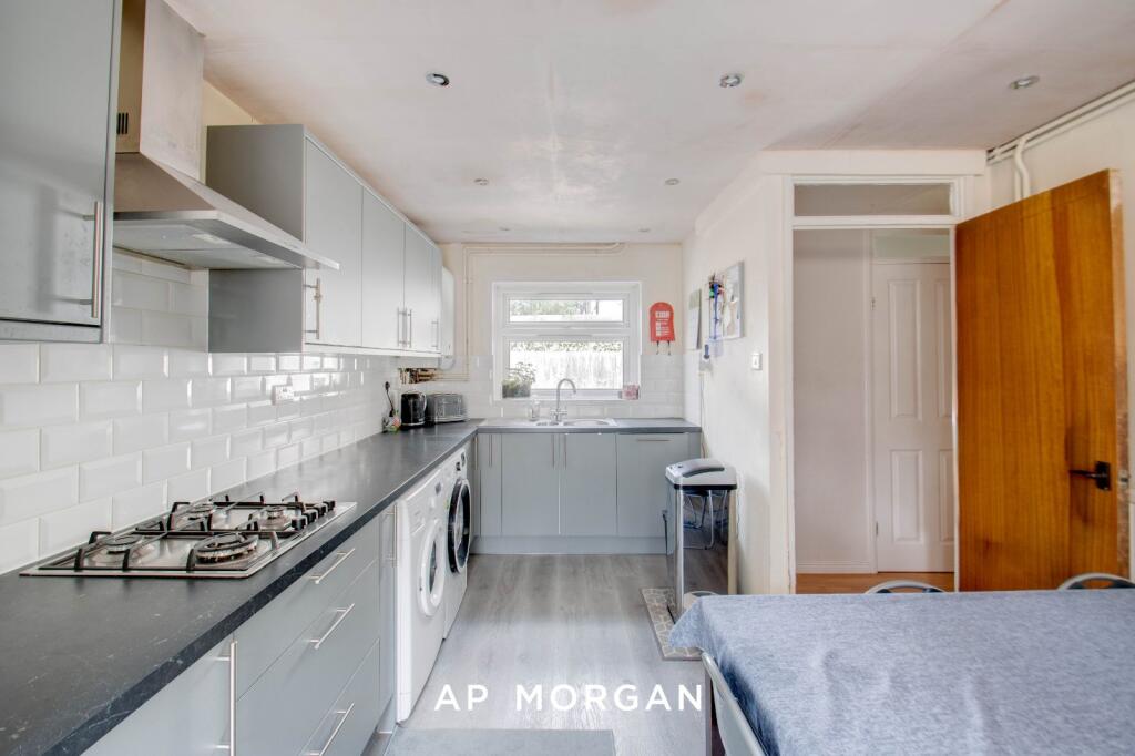 House in Redditch, Worcestershire - View 3