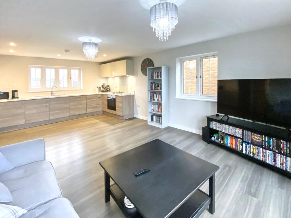 Apartment in Tonbridge - View 4