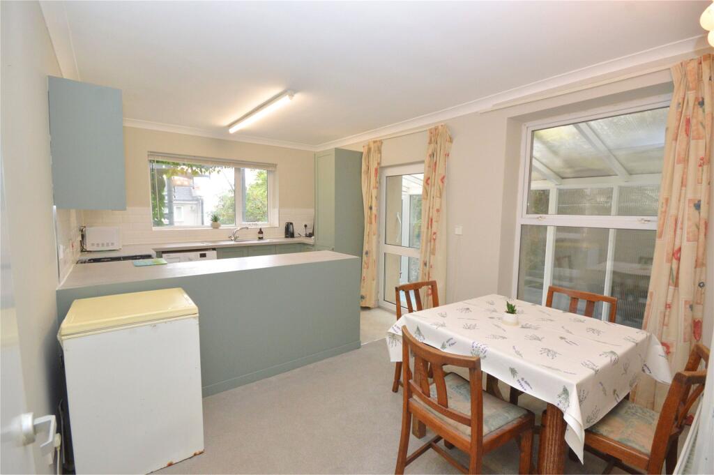 Apartment in Plymouth, Greenbank - View 4