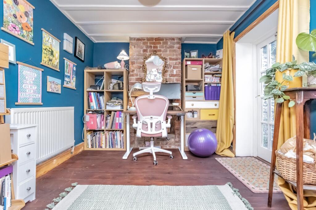 House in Canterbury - View 5