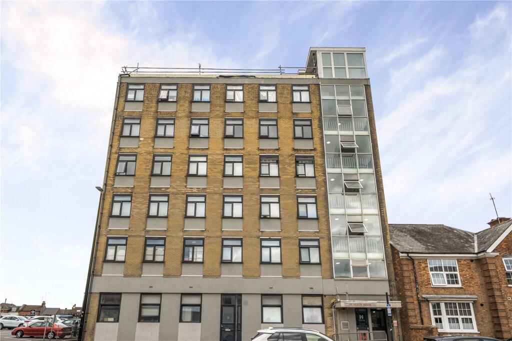 Main image of property: Buckingham Street, Aylesbury