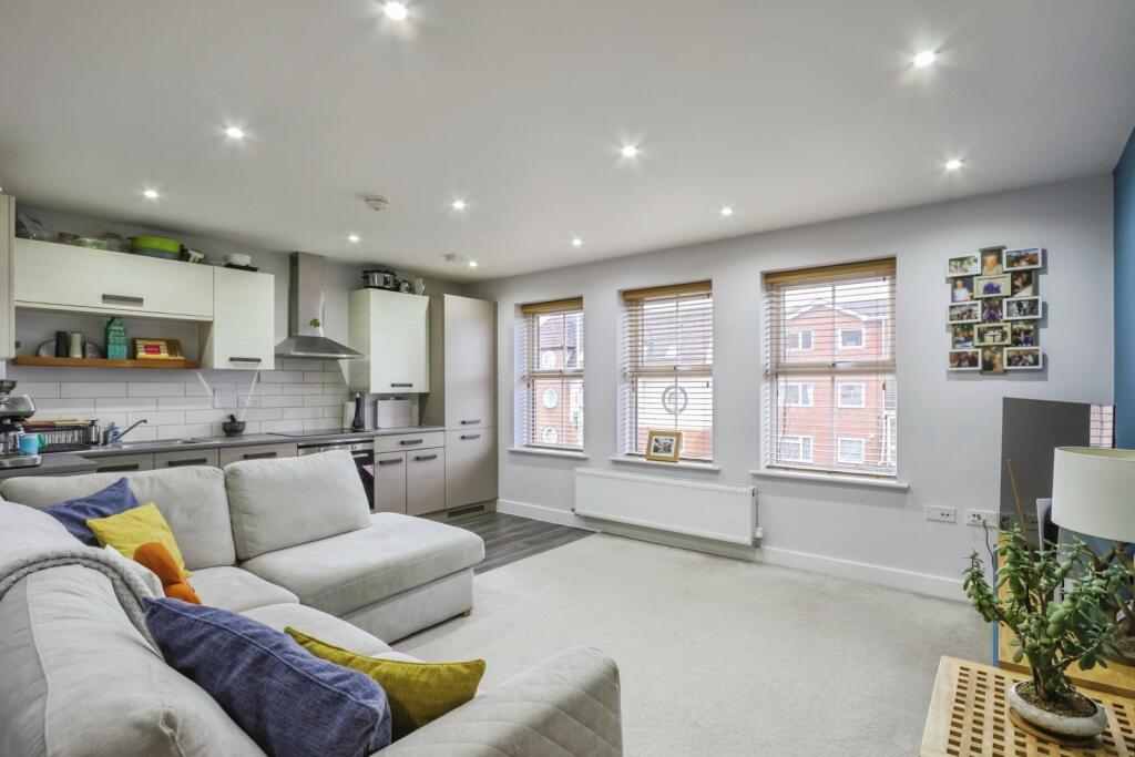 Main image of property: Bournemouth Road, Poole, Dorset, BH14