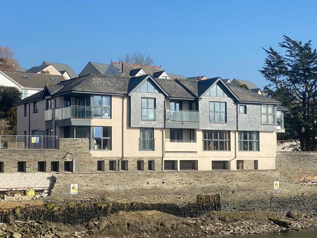 Main image of property: Wadebridge