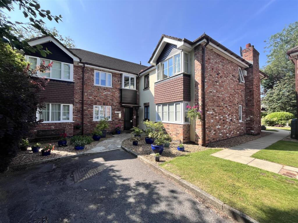 Main image of property: Woodacres Court, Wilmslow