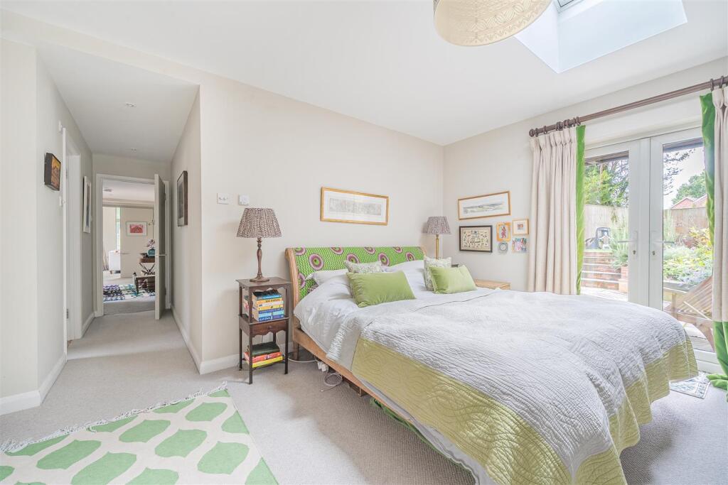 House in Swindon, Milton Lilbourne - View 5