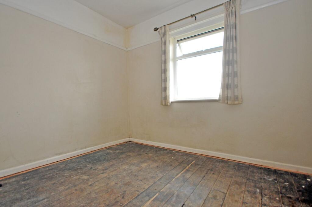 Apartment in Cheltenham, Kingsditch, Hesters Way - View 5