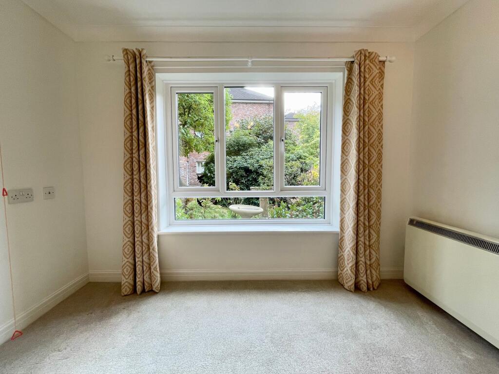 Victoria Road, Wilmslow, SK9 photo 3