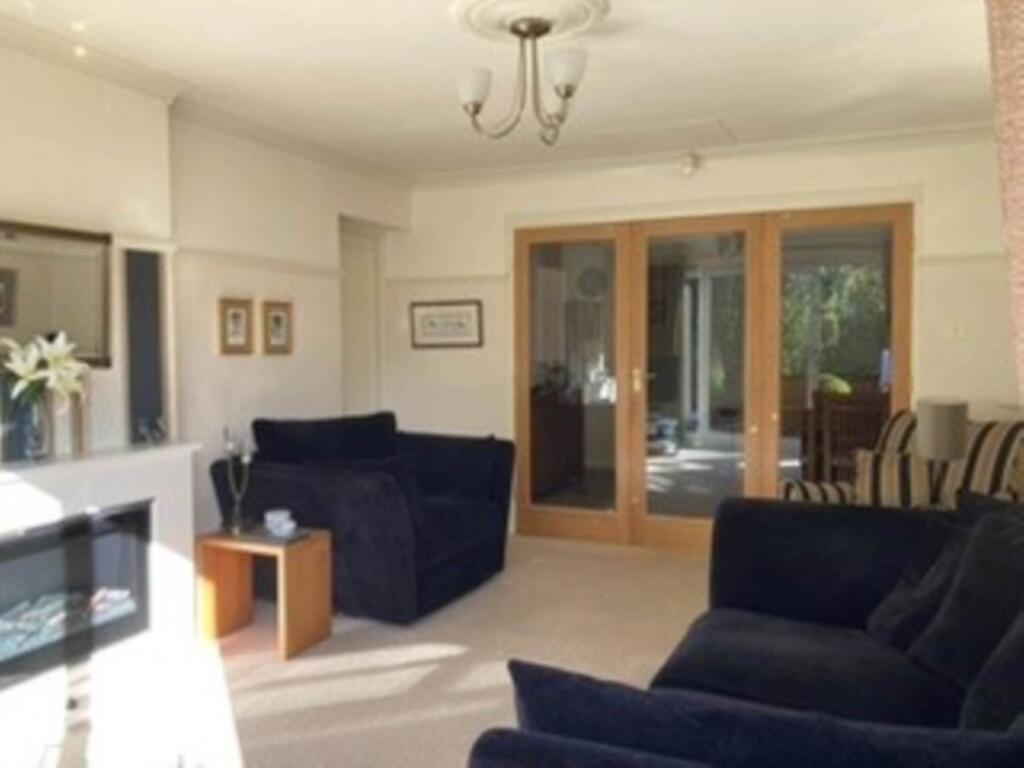 6 Rowanwood, Chadderton photo 4