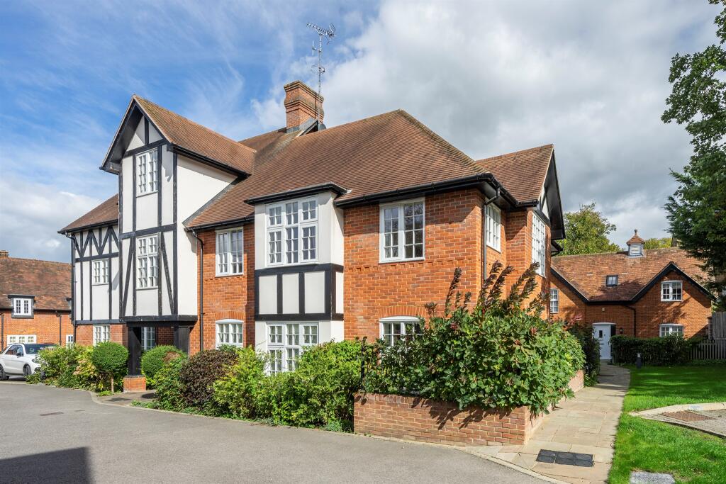Main image of property: Crown Mews, Tring