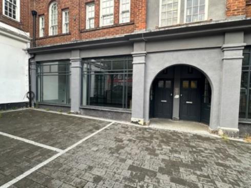 Main image of property: 10 Station Road, Letchworth Garden City, Hertfordshire, SG6 3AU