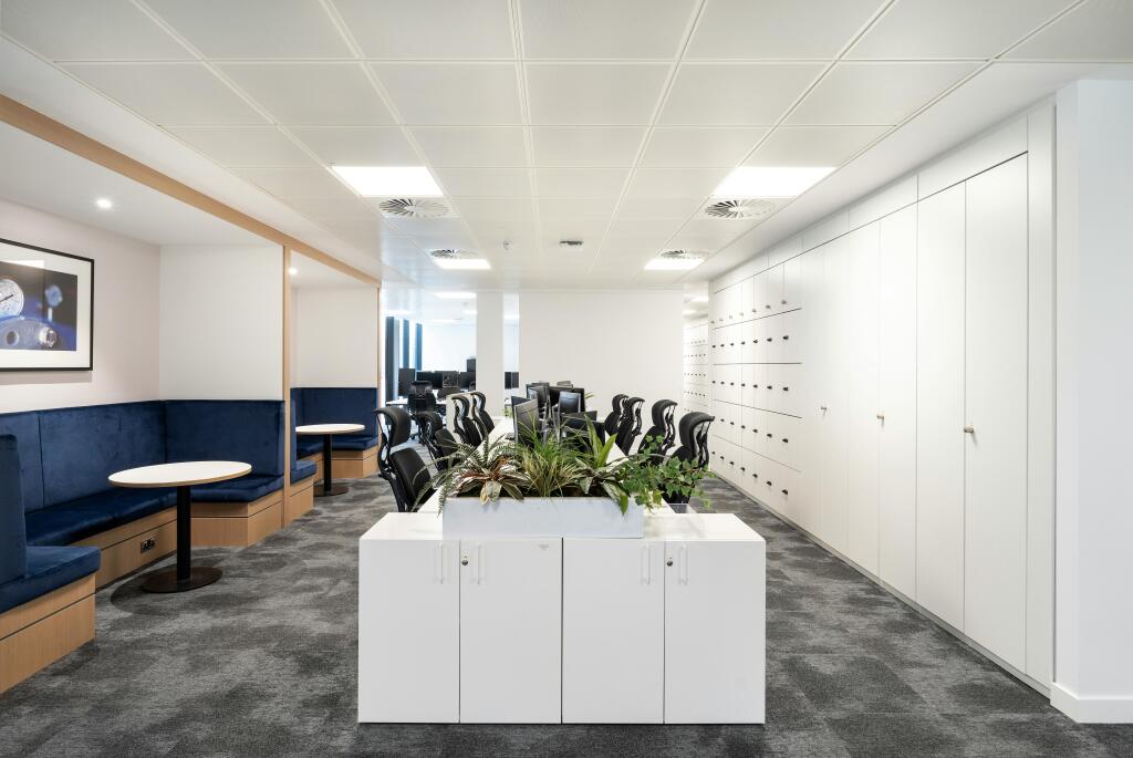 10CrownPlace154thflr.jpg