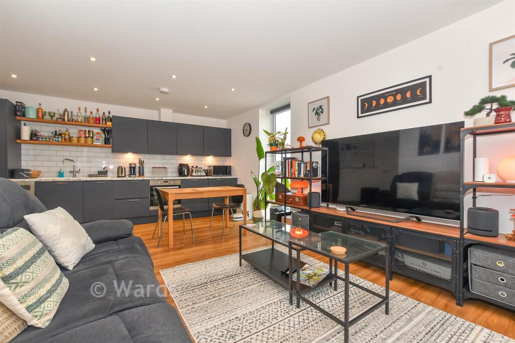 Apartment in Tonbridge - View 5