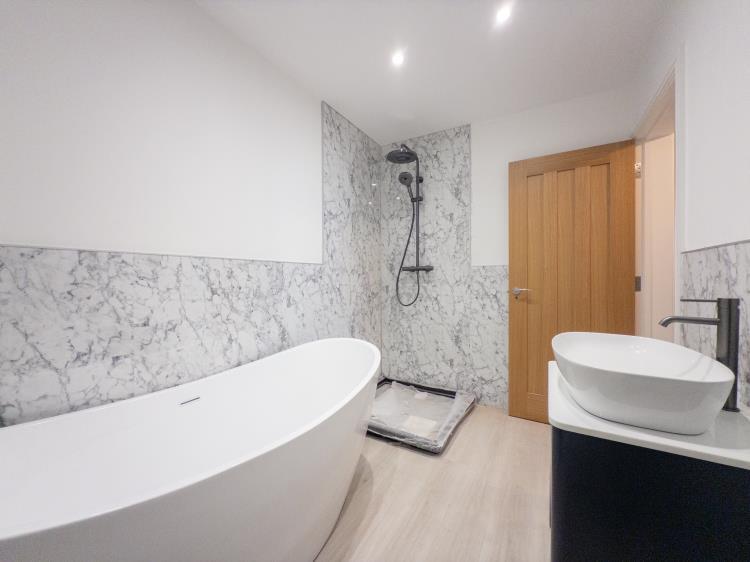 House in East Suffolk, Trimley St Mary - View 6
