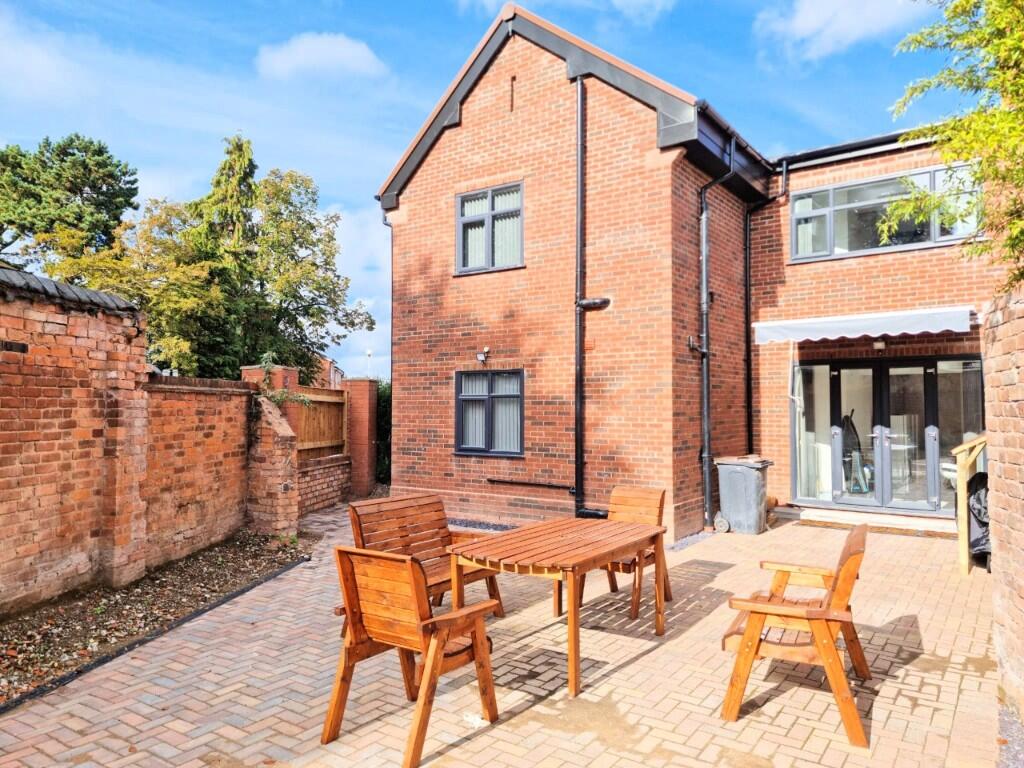 Main image of property: Park Road, Birmingham, B13