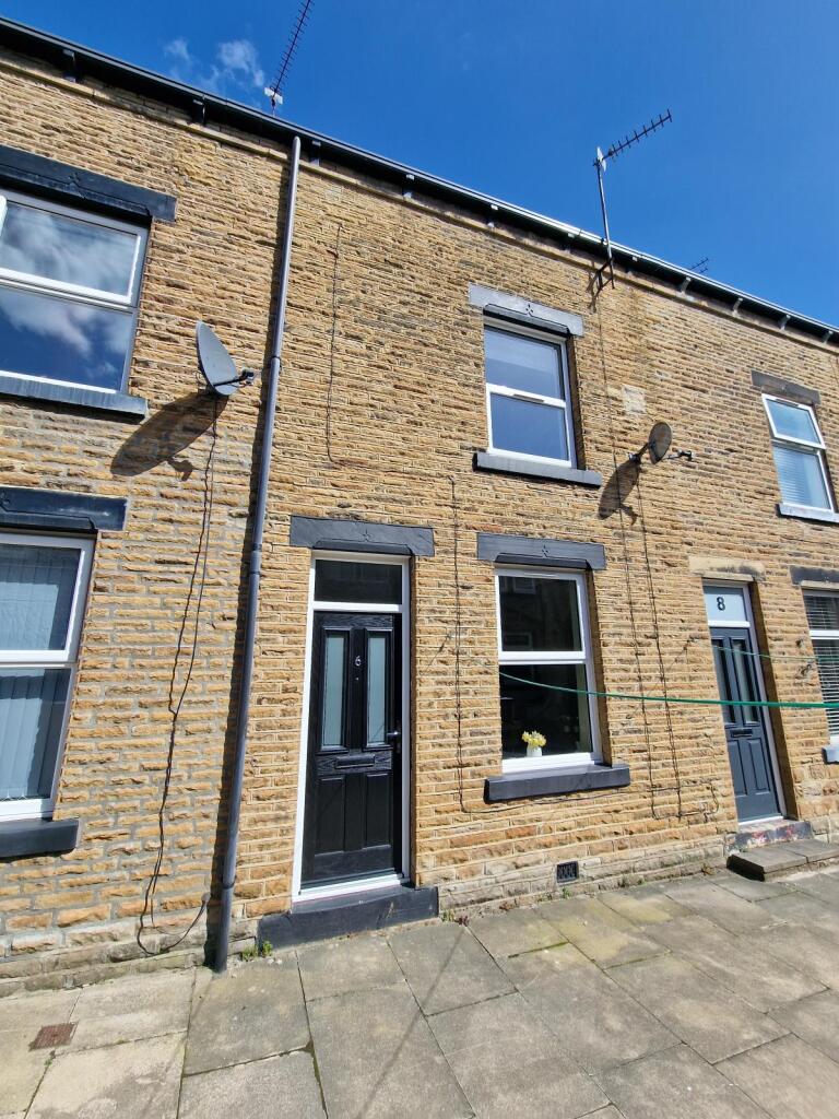 Main image of property: Farsley, Pudsey, LS28