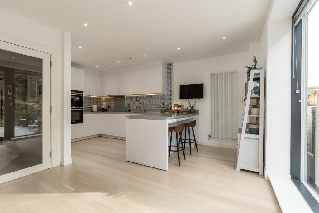 Sassoon Grove, Craighouse, Edinburgh, Midlothian, EH10 photo 4