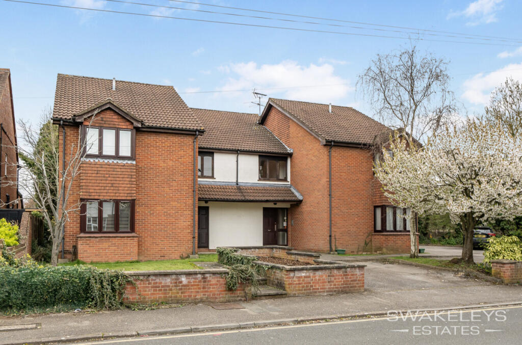 Main image of property: Oak Avenue, Ickenham, UB10 8LP