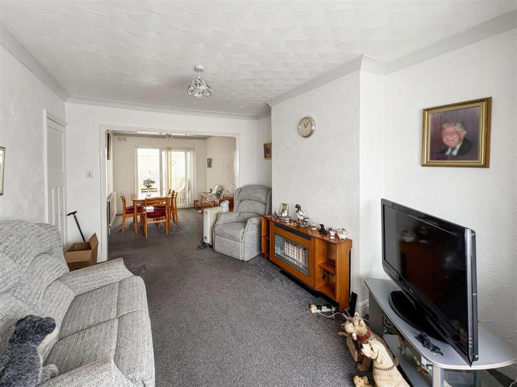 Selwyn Avenue, Littlehampton photo 4