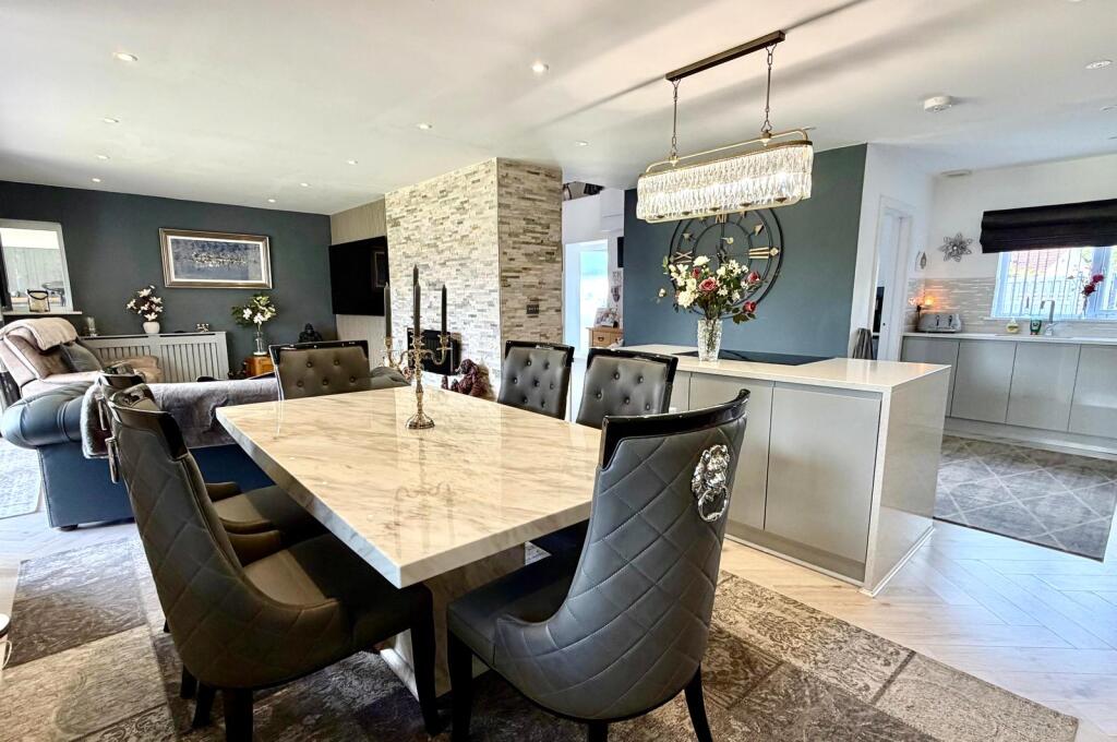 St. Leonards, BH24 2QR - View 2