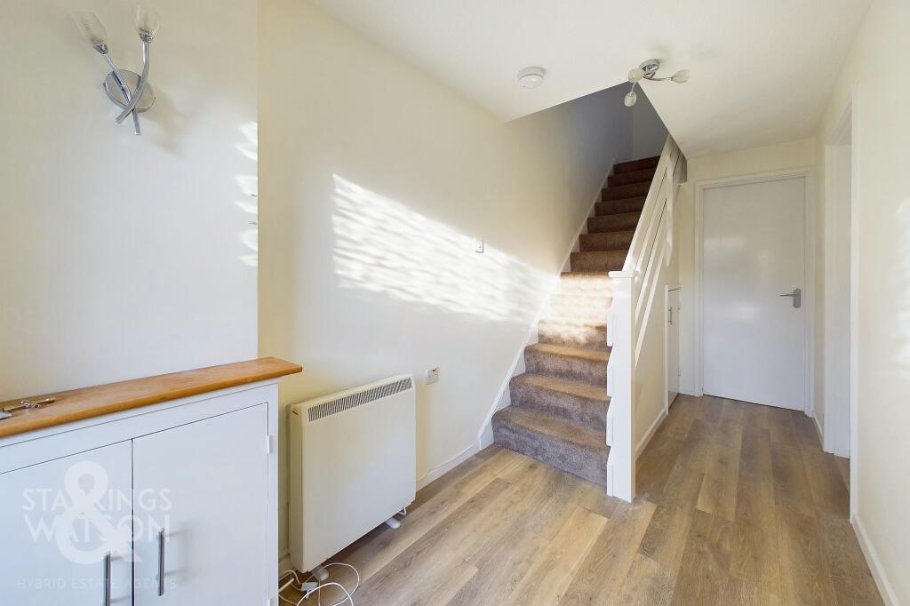 Kingfisher Close, Bradwell, Great Yarmouth photo 4