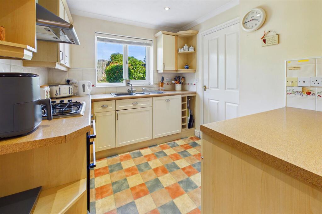 House in Truro - View 5