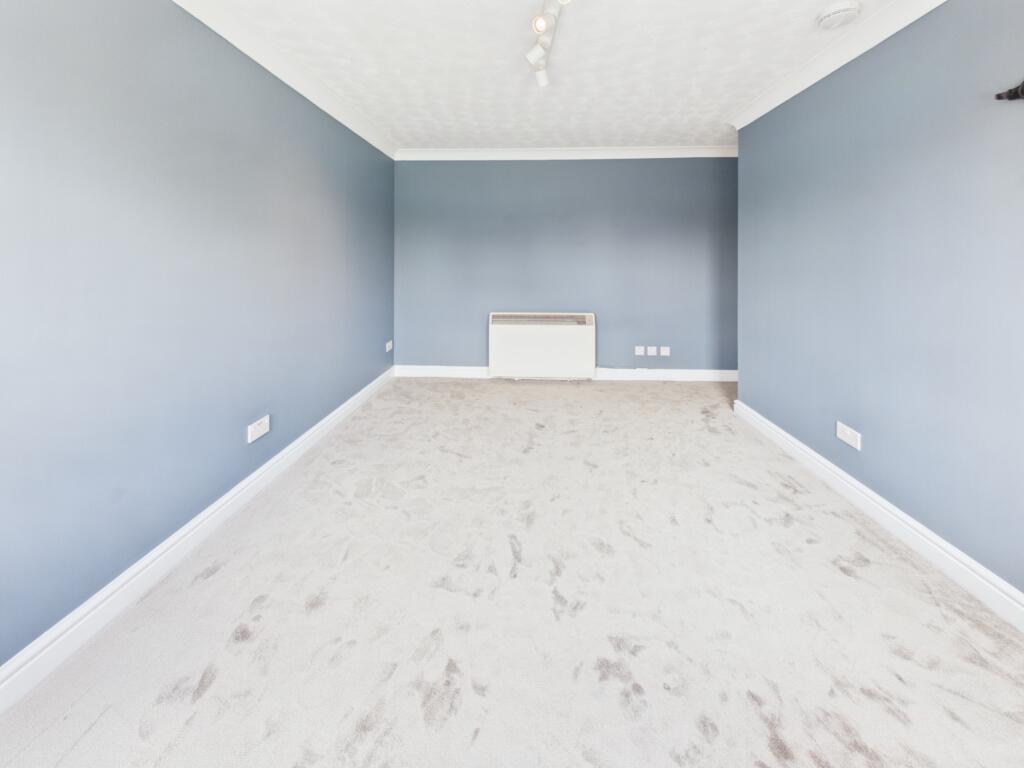 Apartment in Basingstoke and Deane, Tadley Hill, Tadley - View 4
