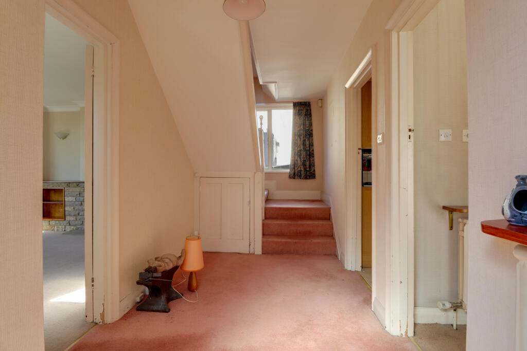 Additional image 9 of Barnfield Road, Harpenden, AL5