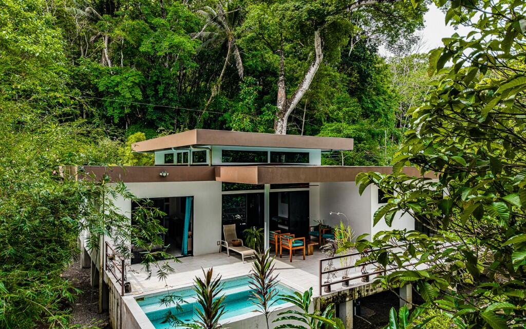 Main image of property: Dominical