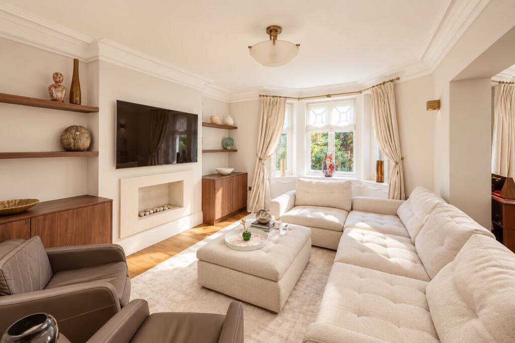 Apartment in London, Royal Borough of Kensington and Chelsea - View 2