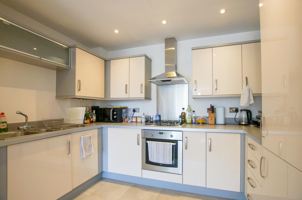 Apartment in Chichester - More