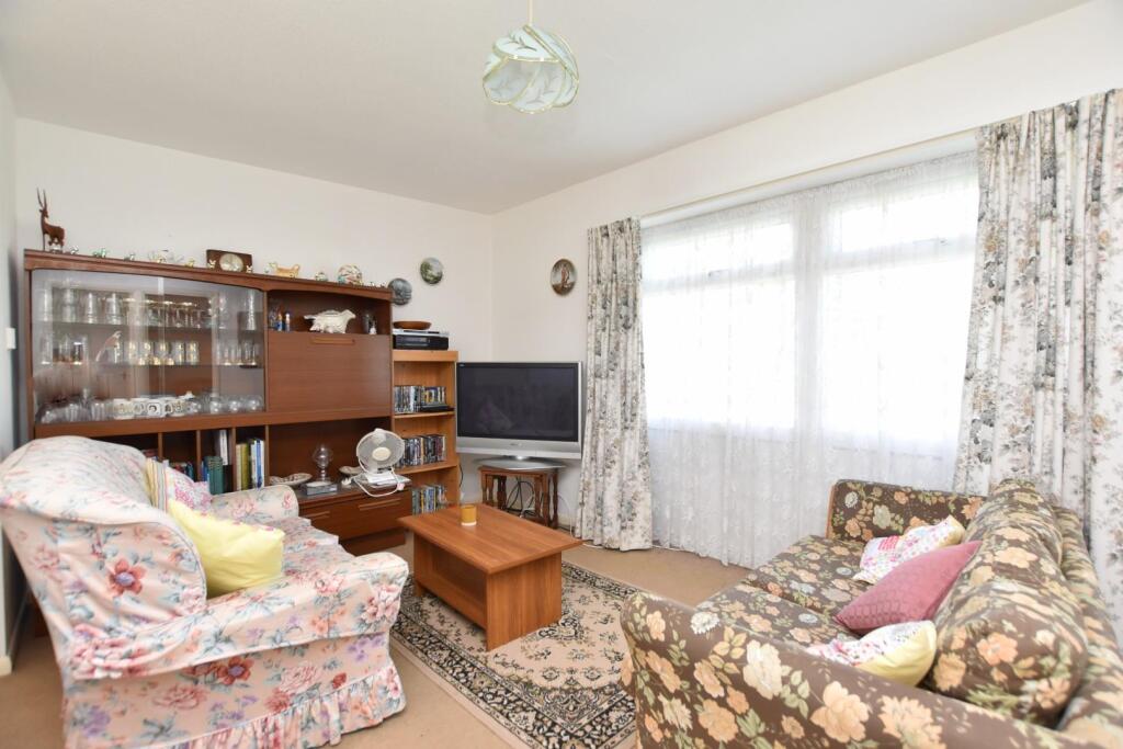 House in Folkestone and Hythe, Lade, Lydd - View 5