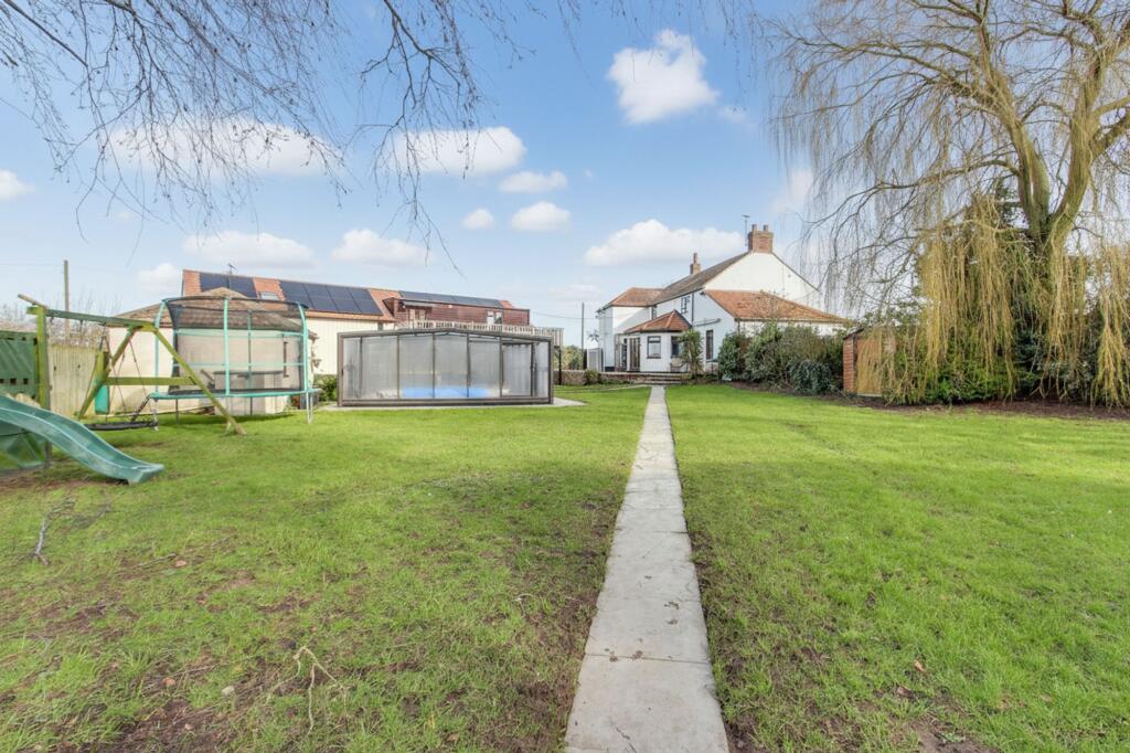 House in Peterborough - View 4