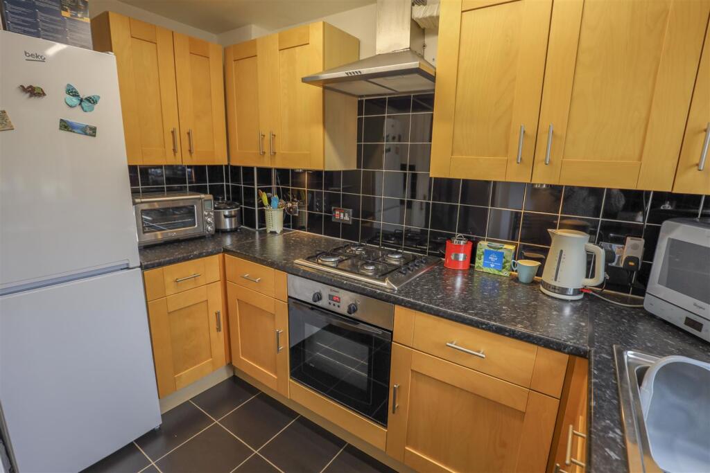 House in Cardiff, Rhoose - View 5