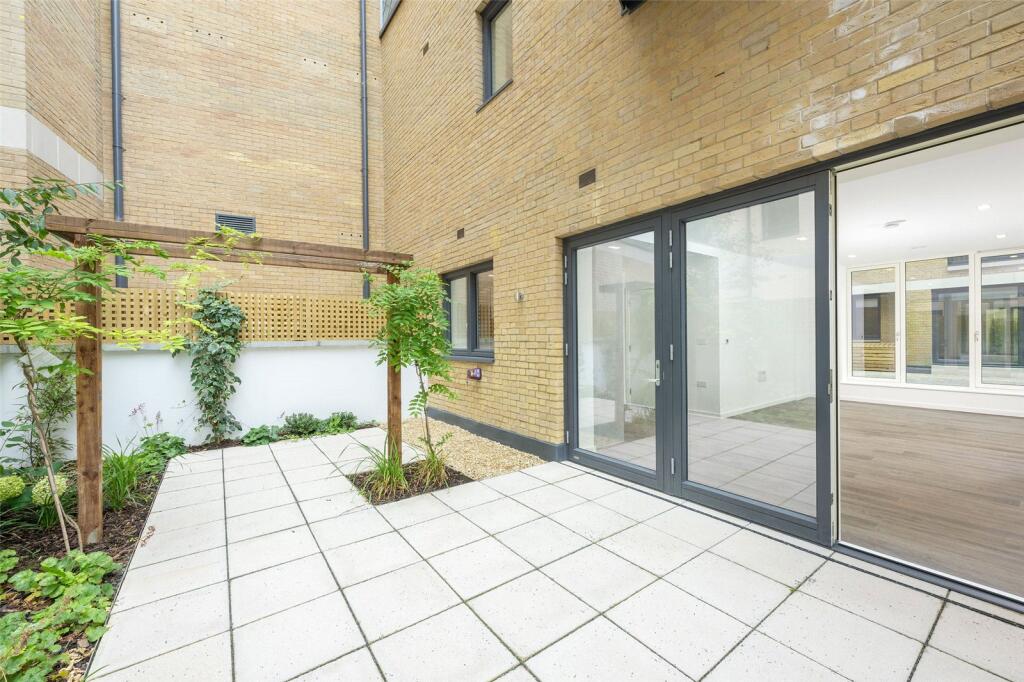 House in London - More