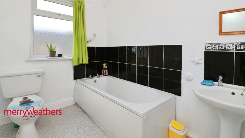 House in Barnsley, South Yorkshire - View 2