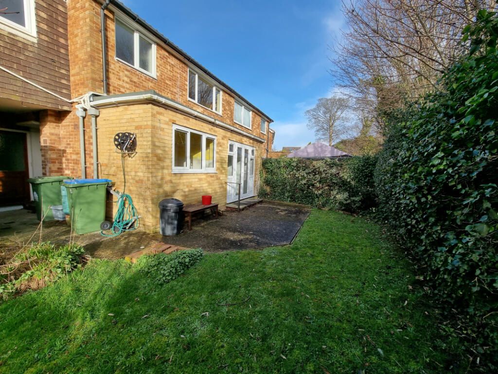 St Elizabeths Avenue, Southampton, SO18 photo 2