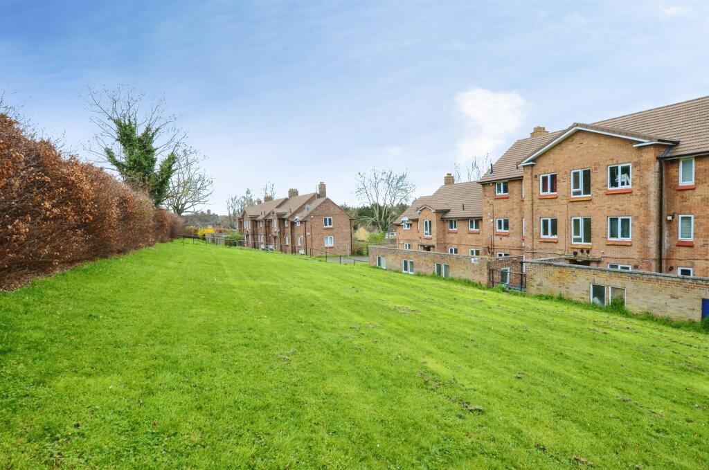 Additional image 14 of Northfield Road, Harpenden