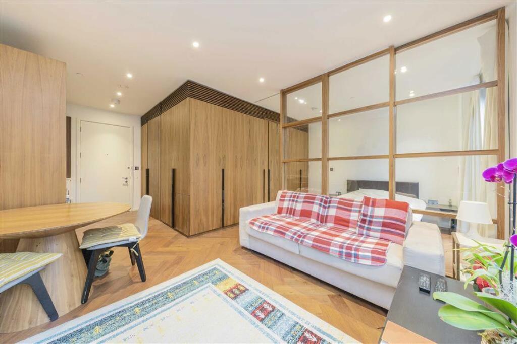 Main image of property: New Union Square, Nine Elms