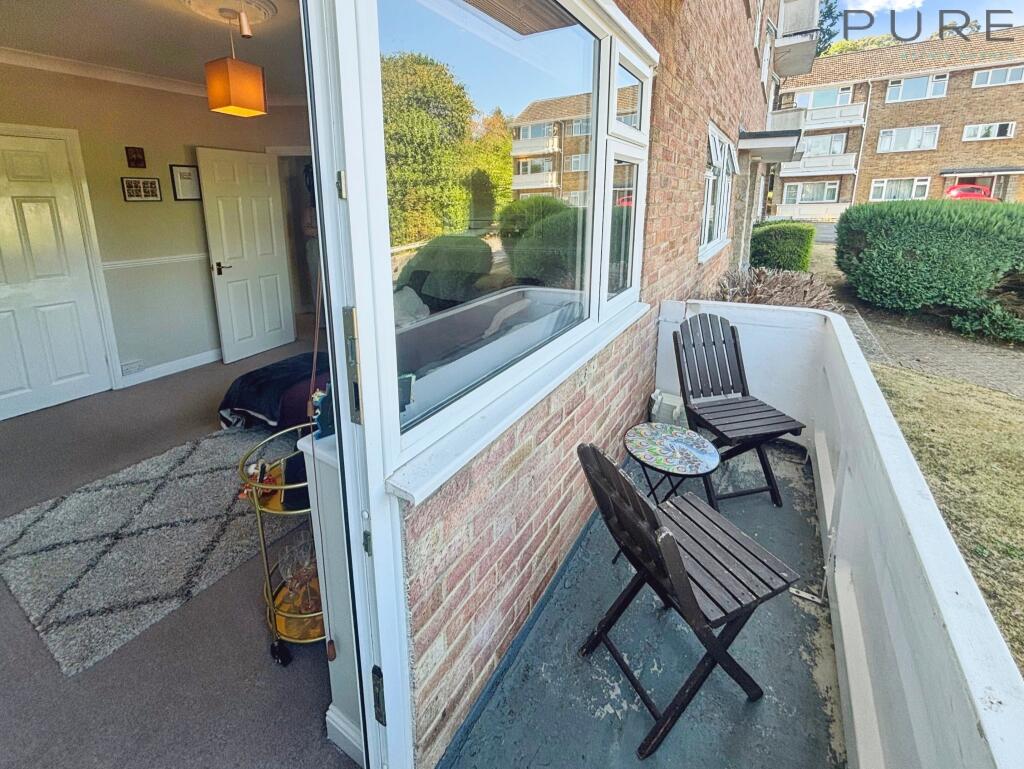 Apartment in Southampton - View 5