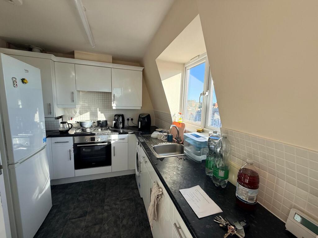 Apartment in London - View 2