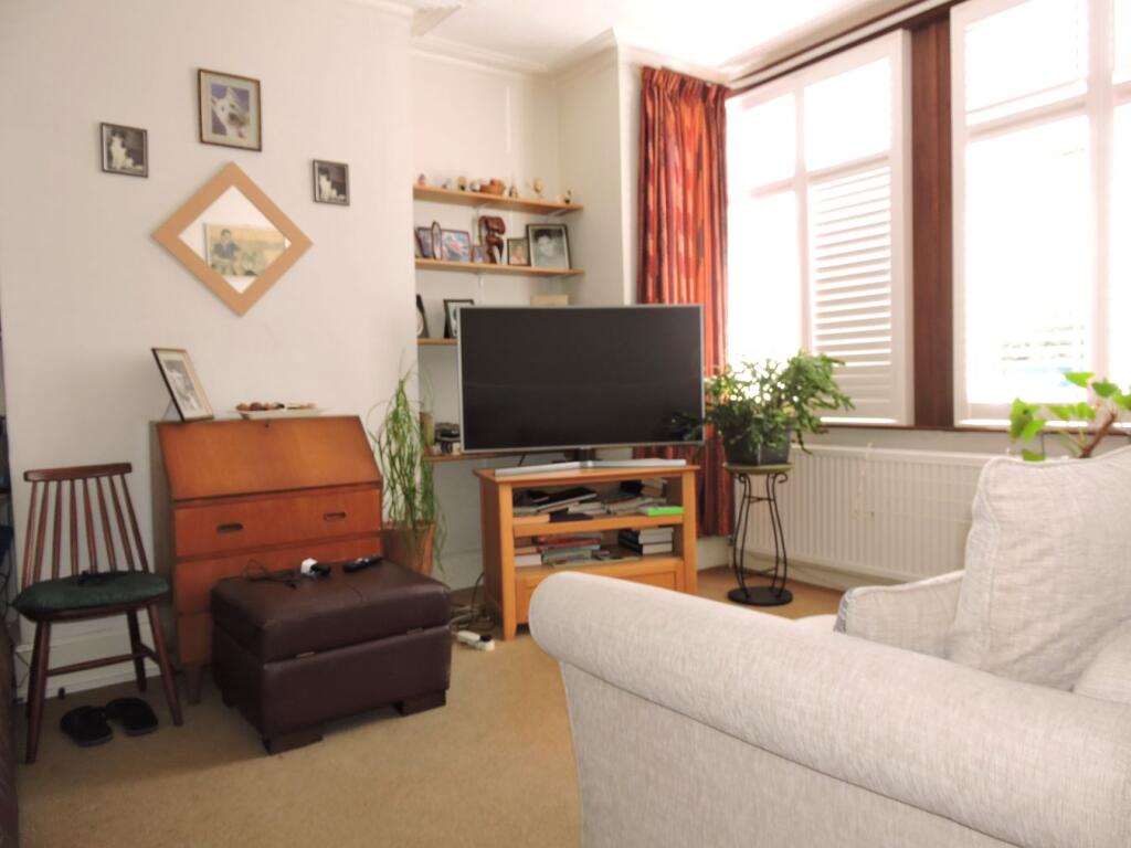 House in London - View 5