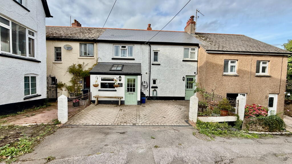 3-bed terraced on Higher Town, Sampford Peverell, Tiverton, EX16 7BP, £325,000