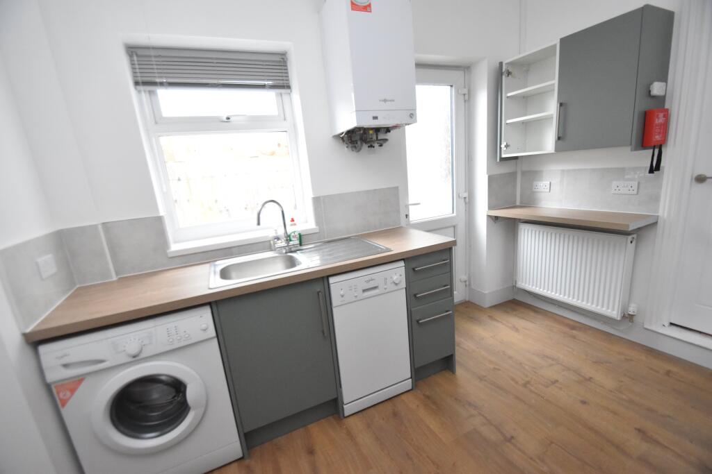 House in Cardiff, Maindy, Cathays - View 4