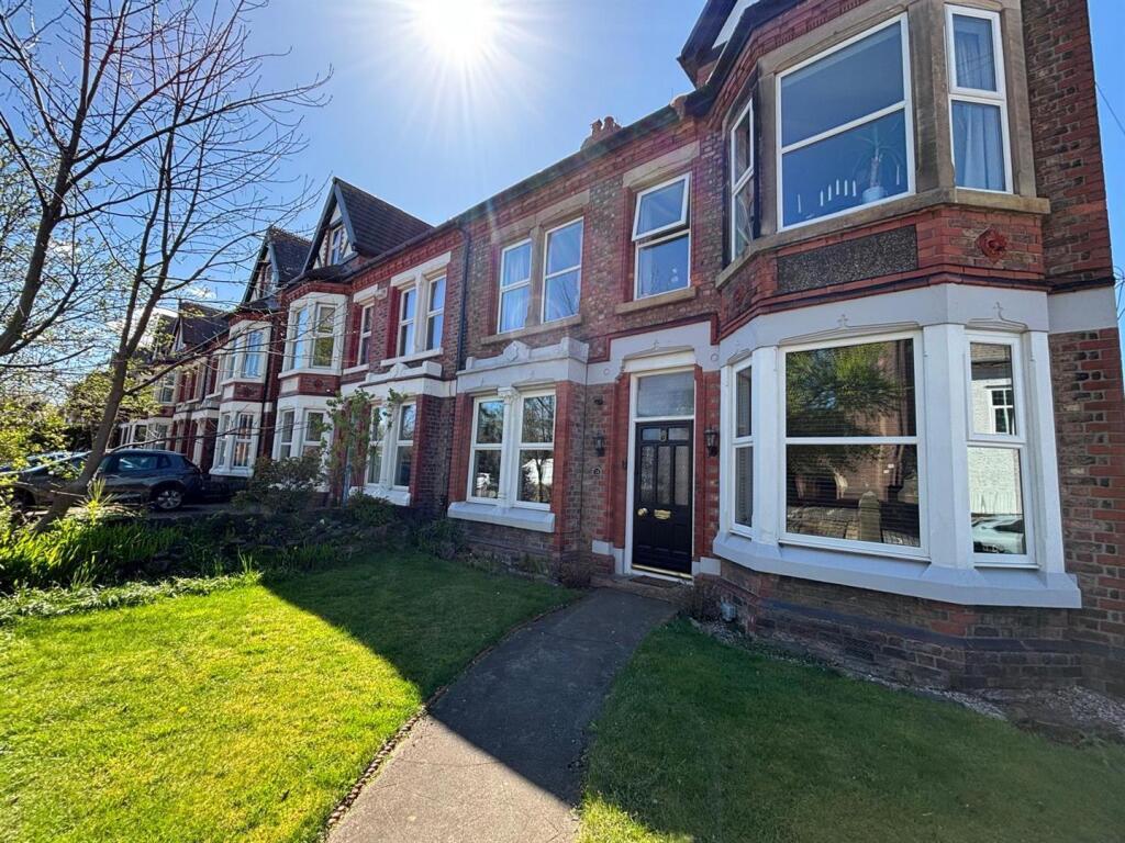 Apartment in Wirral, Liverpool City Region