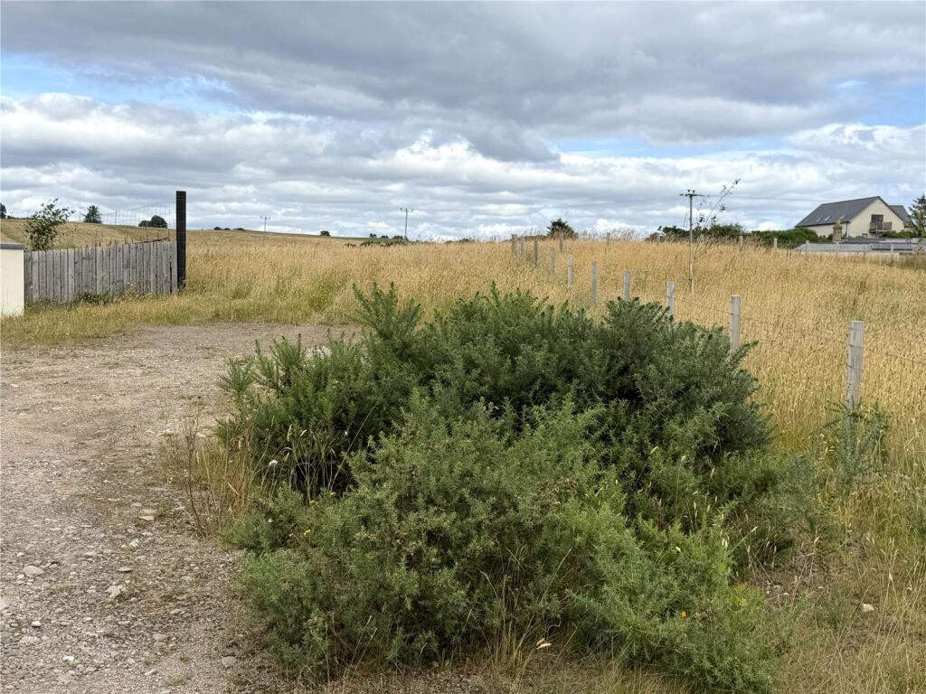 Plot 3 Achinchanter, Embo, IV25 - More