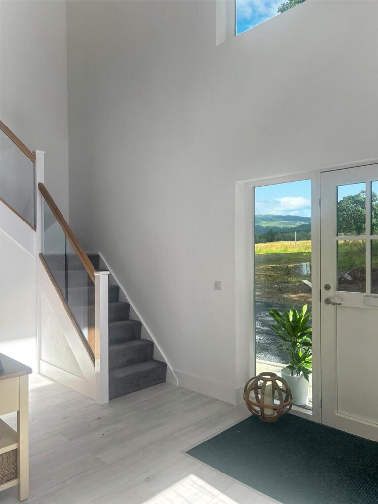 House in Falkirk, Stirling - View 5