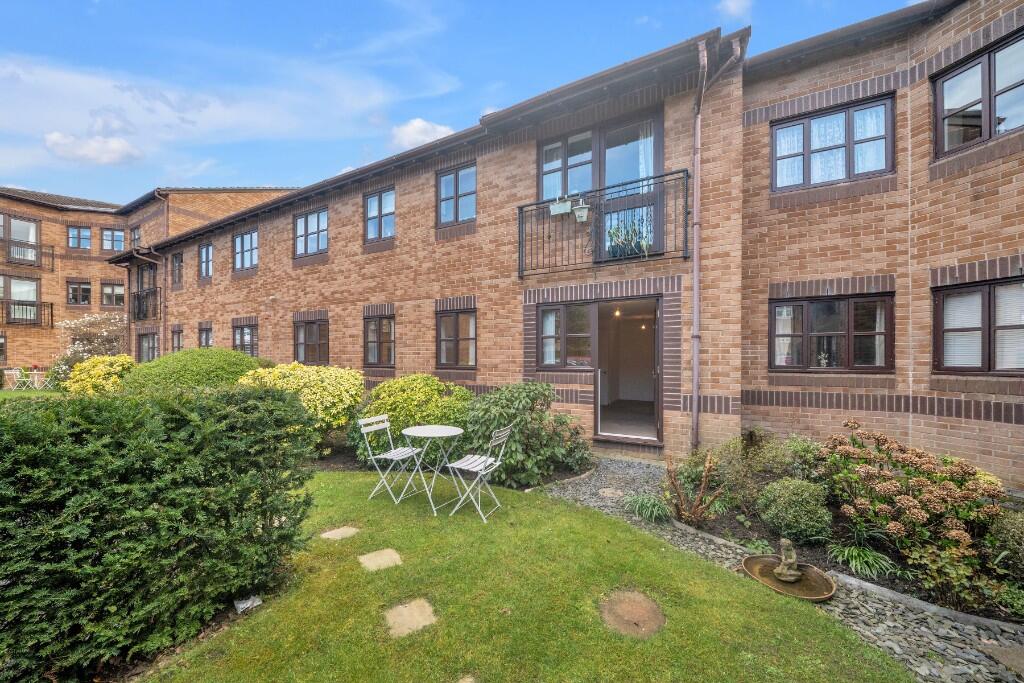 Main image of property: Wedderburn Lodge, close to Harrogate Stray, Wetherby Road, Harrogate, North Yorkshire, HG2 7SQ